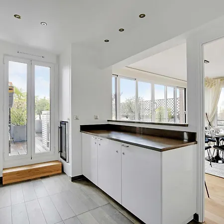 Stunning - 3br 6p -la Defense