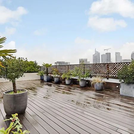 Stunning - 3br 6p -la Defense Lägenhet Courbevoie